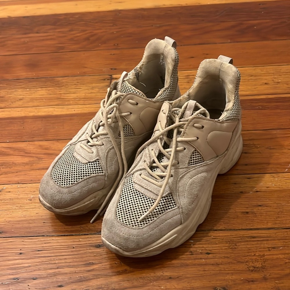 Steve madden sneakers